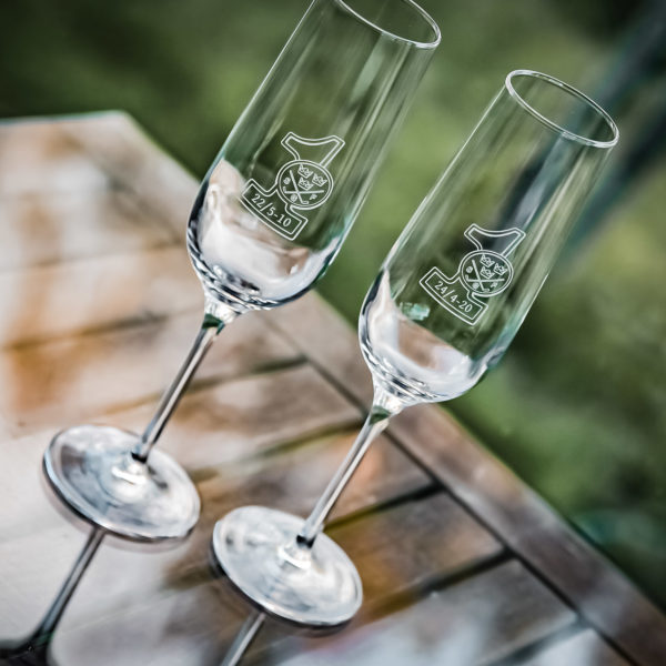 HIO-klubbens champagneglas med 1:an